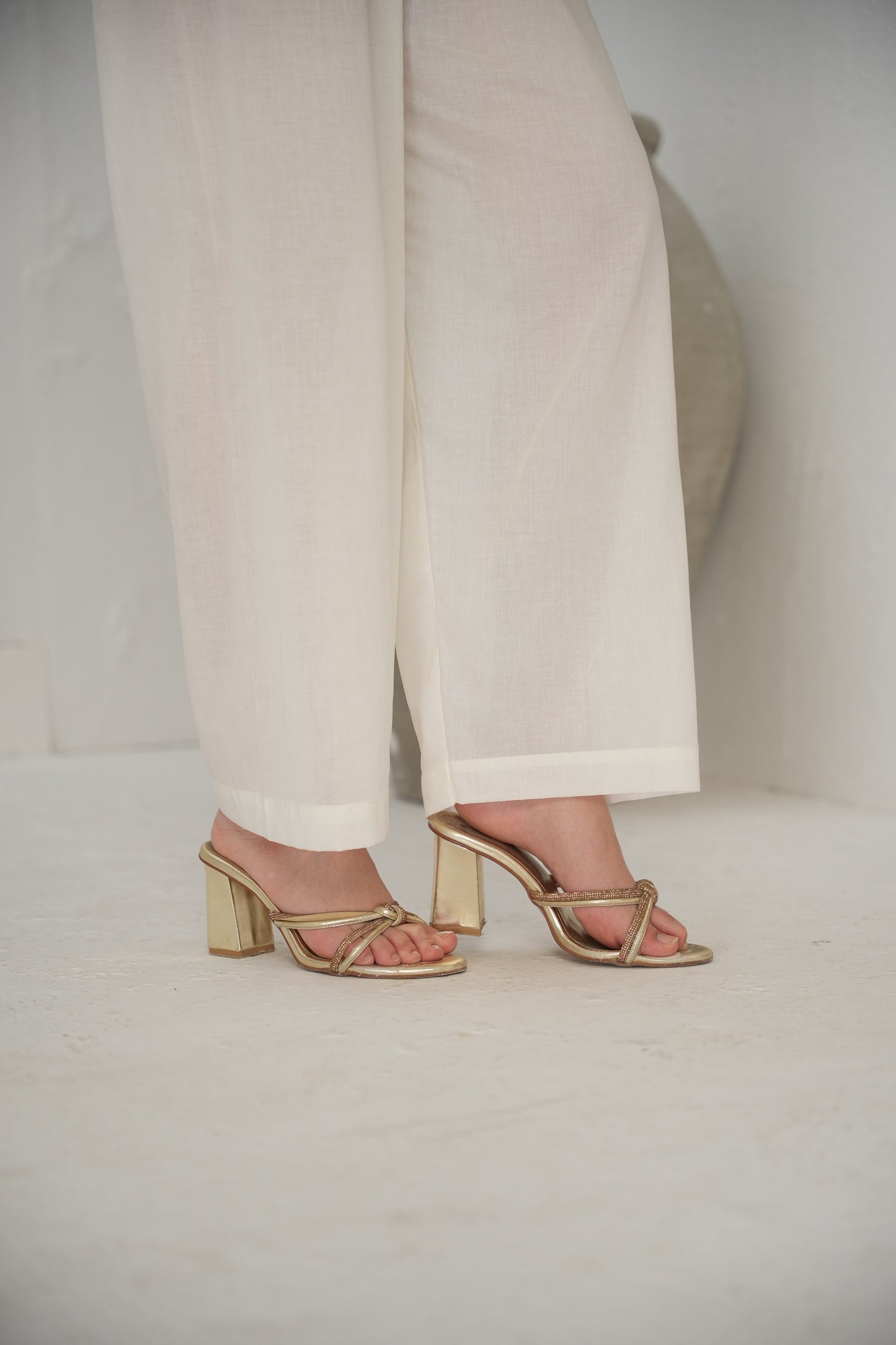 HL Lawn Trouser – White – 2 | By Hira Lari