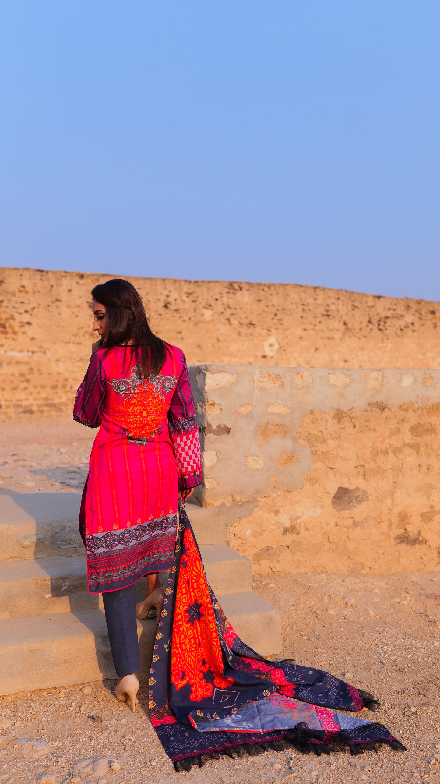 SICILY by Hira Lari Lawn - 3 Piece Unstitched Lawn Suit