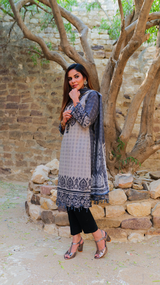 AZTEC by Hira Lari Lawn - 3 Piece Unstitched Lawn Suit