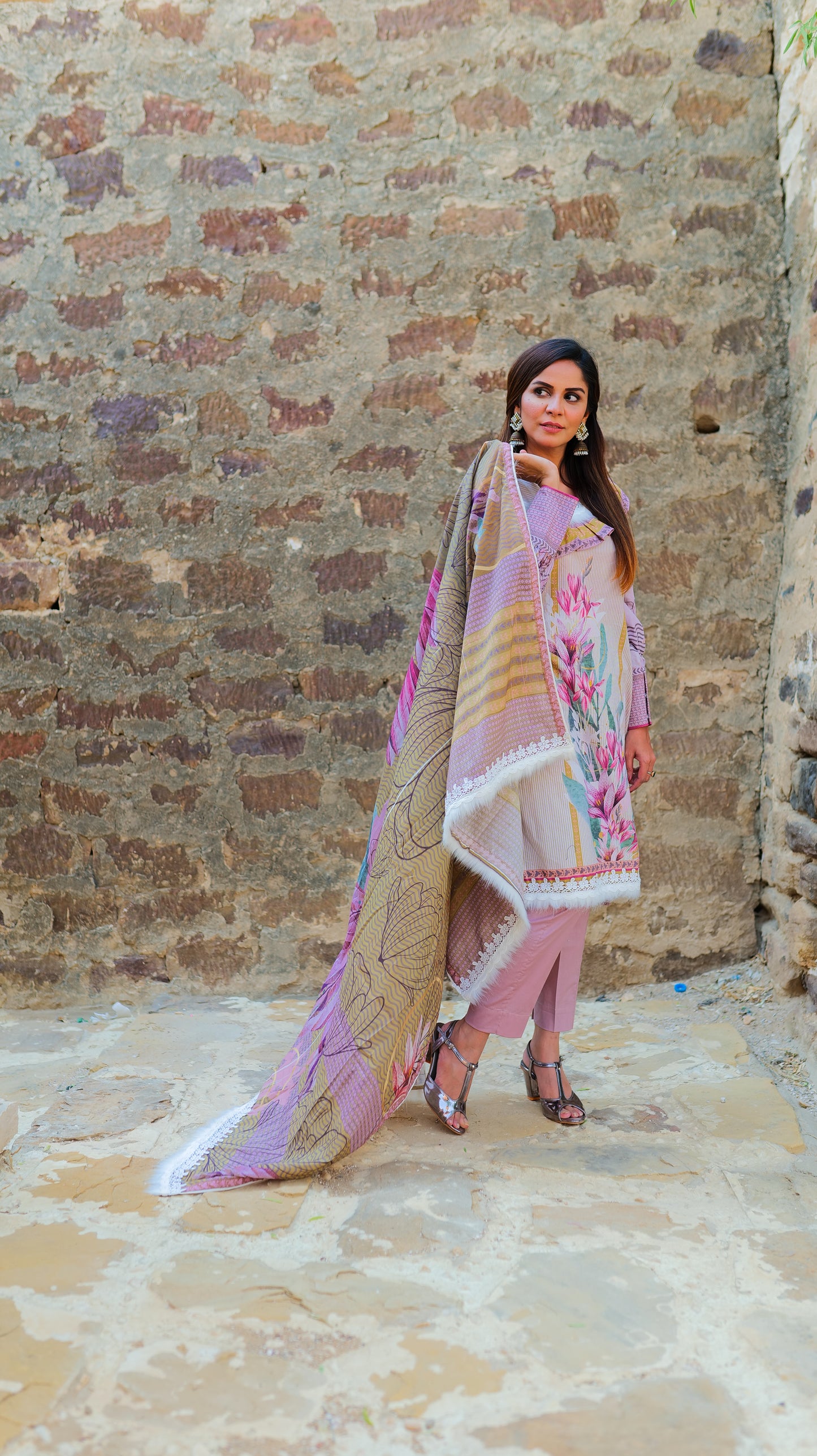 LILLY by Hira Lari Lawn - 3 Piece Unstitched Lawn Suit