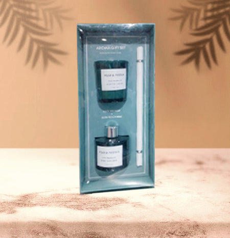 Pear + Freesia – Aroma Gift Set (Scented Candle & Reed Diffuser)