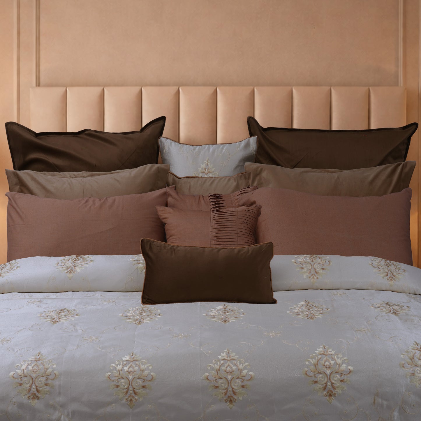 Silver Royale HL Signature Luxury Bed Linen Set by Hira Lari