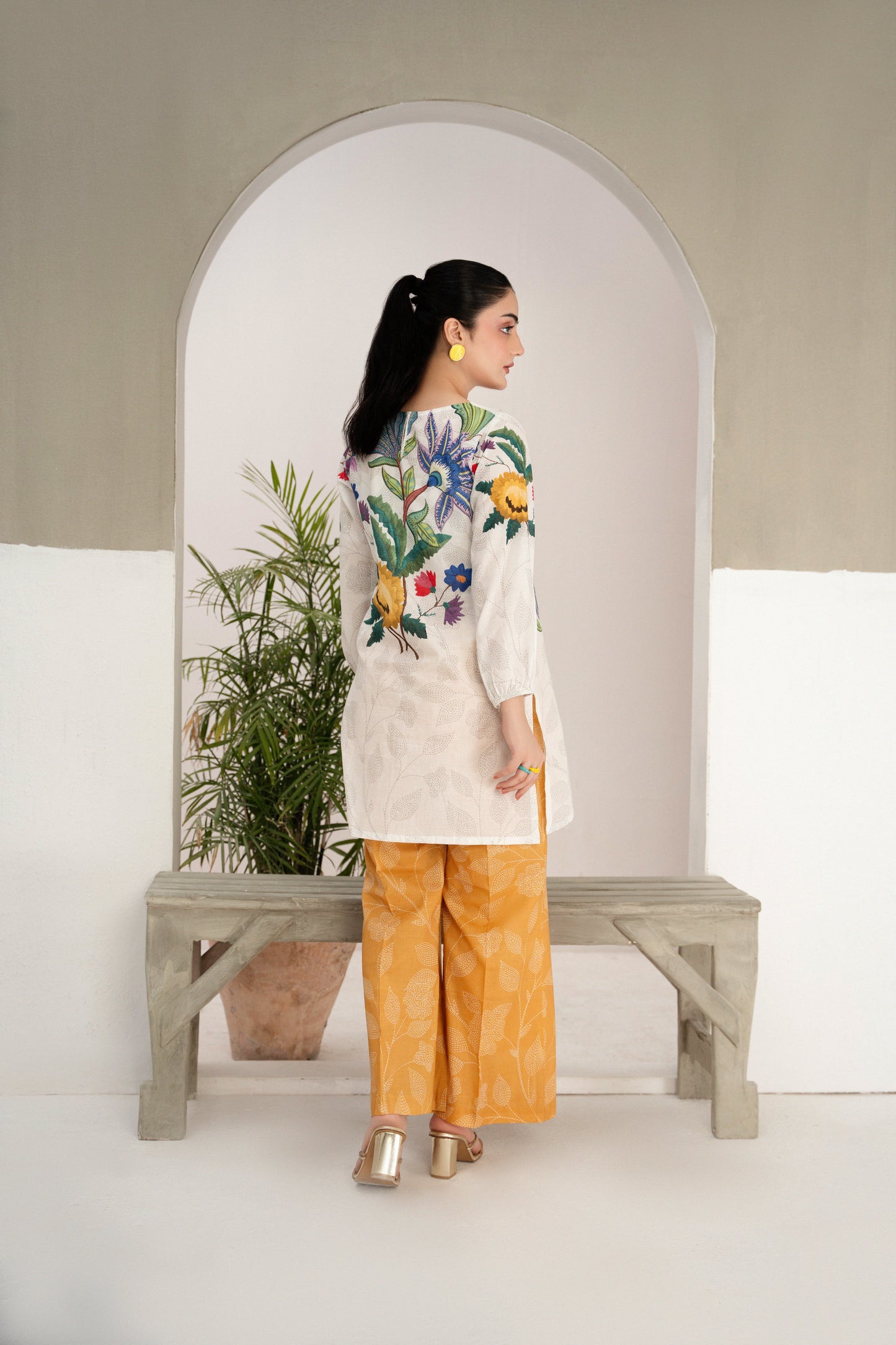 HL – Naqsh-e-Gul | 2 Piece Stitched Lawn Suit – Summer 2026