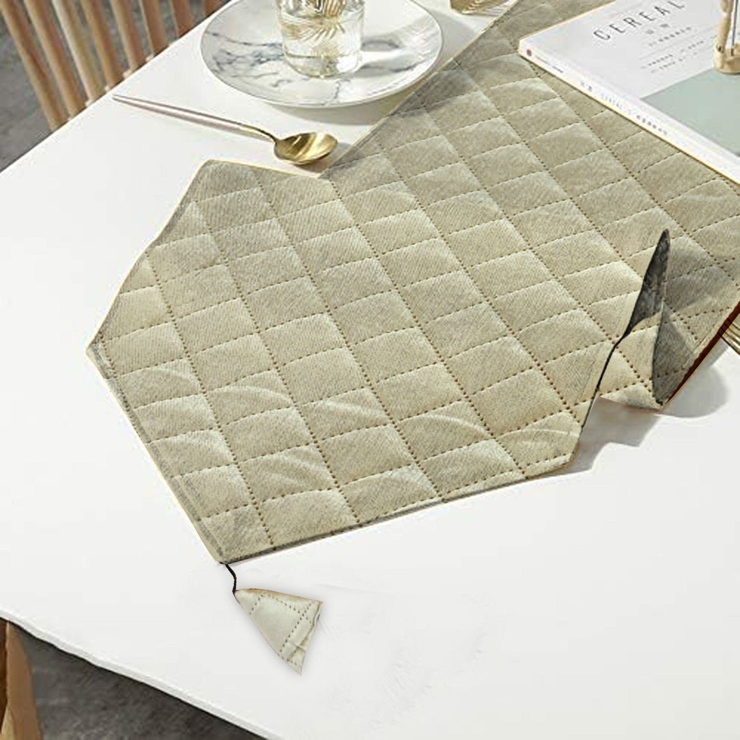 Table Runner (Golden)