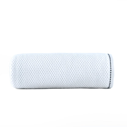 White | HL Oxford Bath Towel – 600 GSM | Popcorn Texture Premium Cotton (70×140 cm)