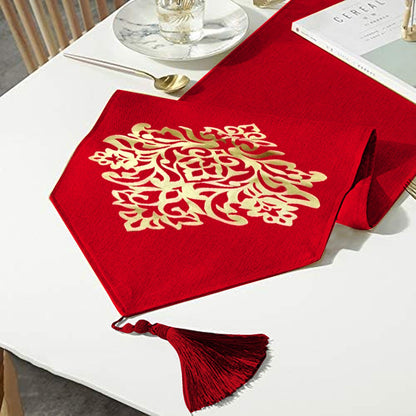 Table Runner Red